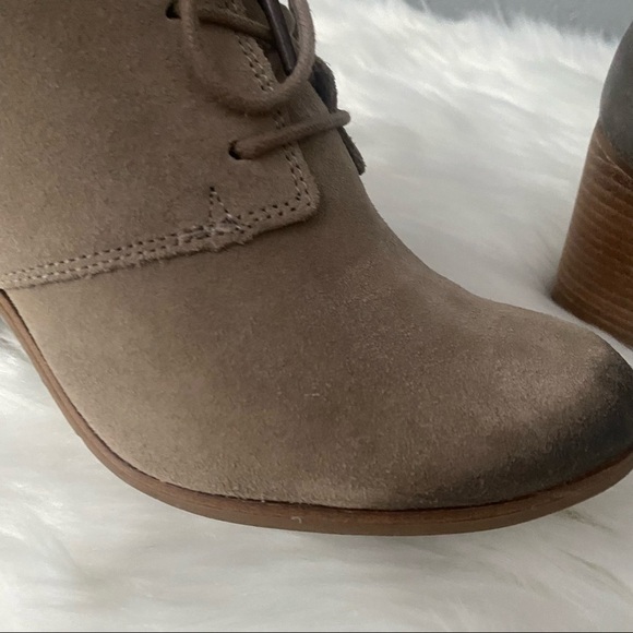 Toms Desert Taupe Lunata Burnished Suede Booties - Picture 12 of 16